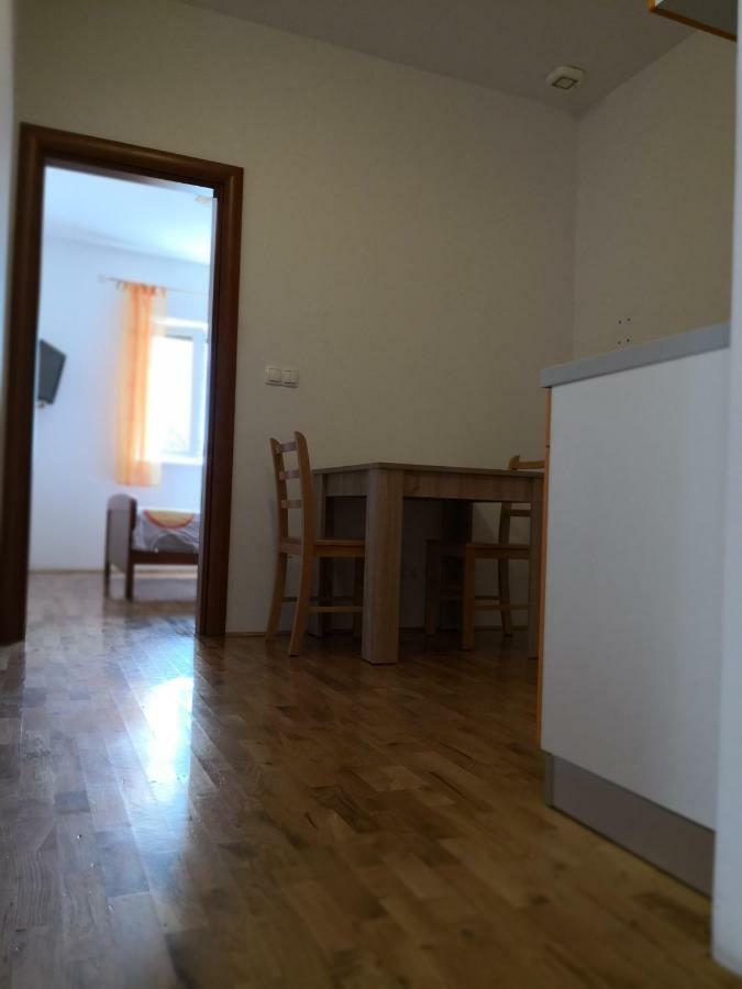 Apartments Jaksic Postira Extérieur photo