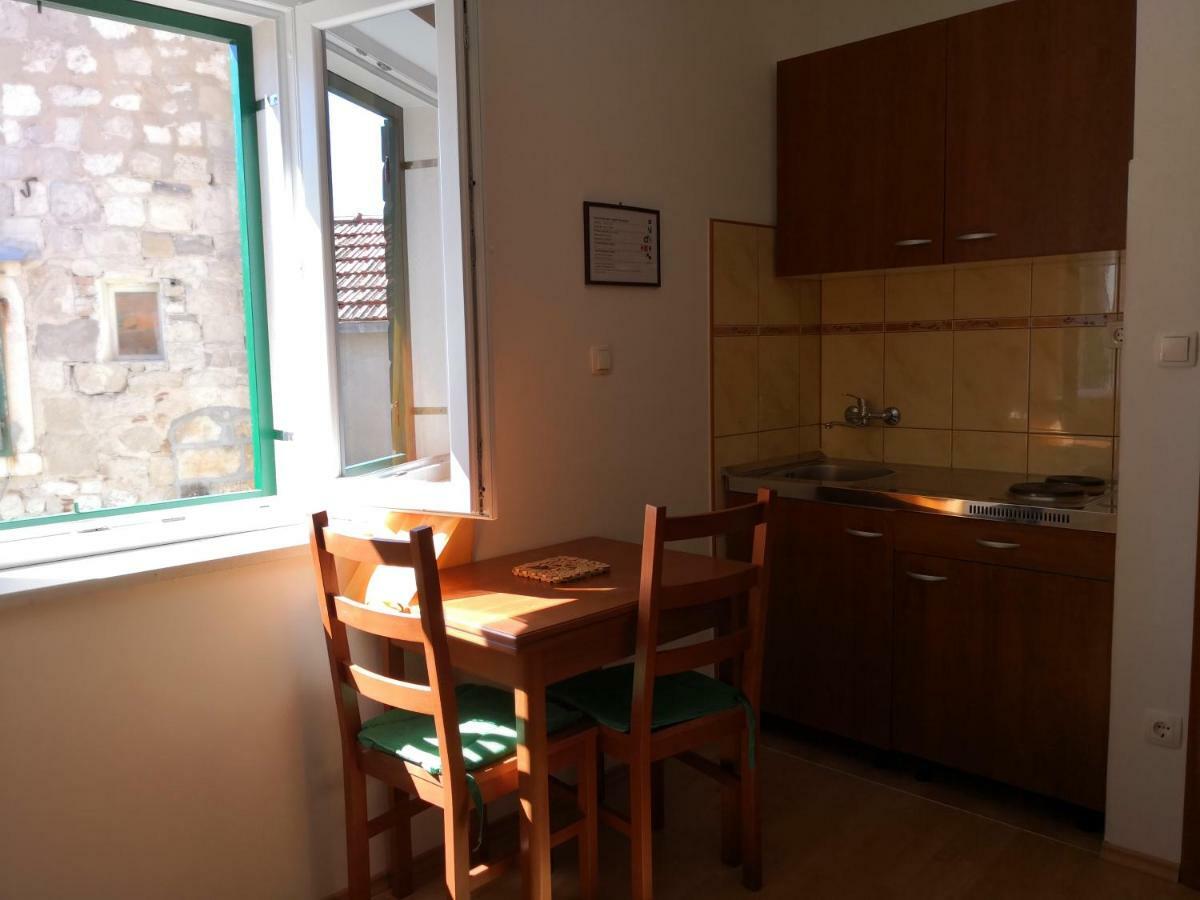 Apartments Jaksic Postira Extérieur photo